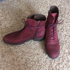 El Naturalista maroon leather boots size 40